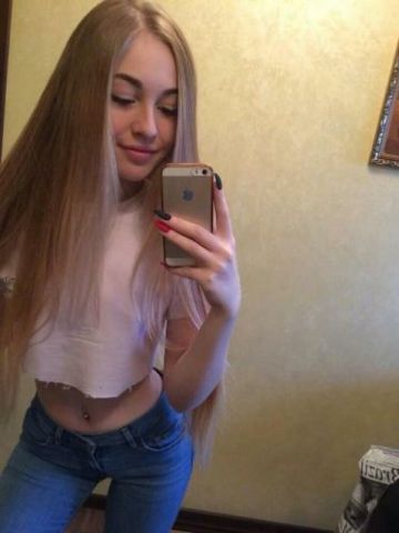 Анастасия Школьный вид